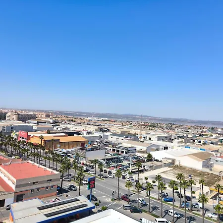 Comfortable In With Pool And Near The Sea Torrevieja