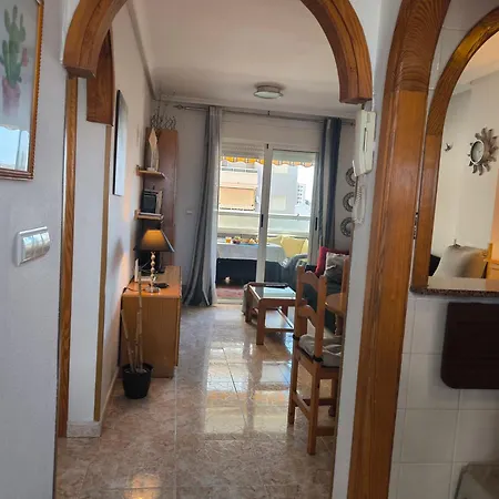 דירה Comfortable In With Pool And Near The Sea